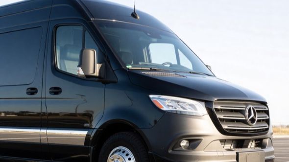 lakewood 20 passenger sprinter van