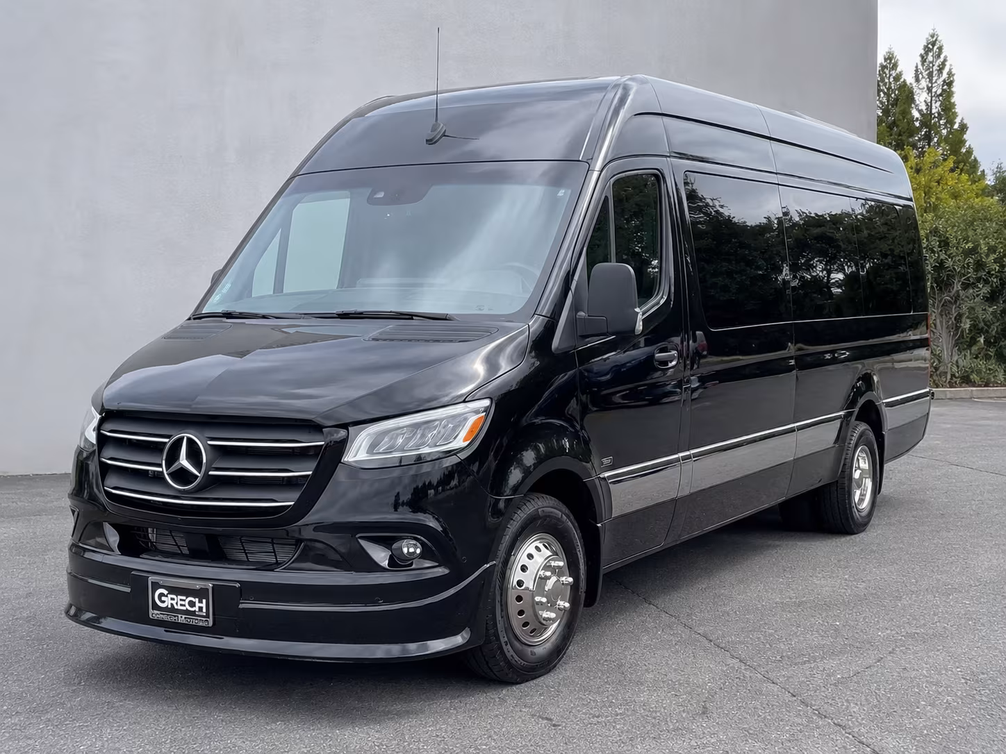 10 passenger sprinter van