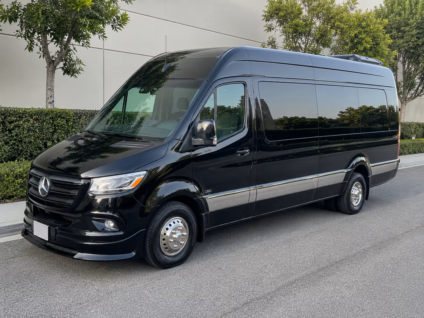 15 passenger sprinter van