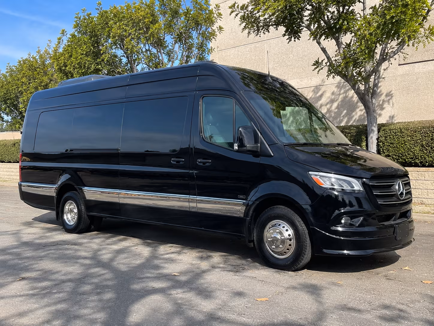 find the perfect transportation for your next corporate event 5
